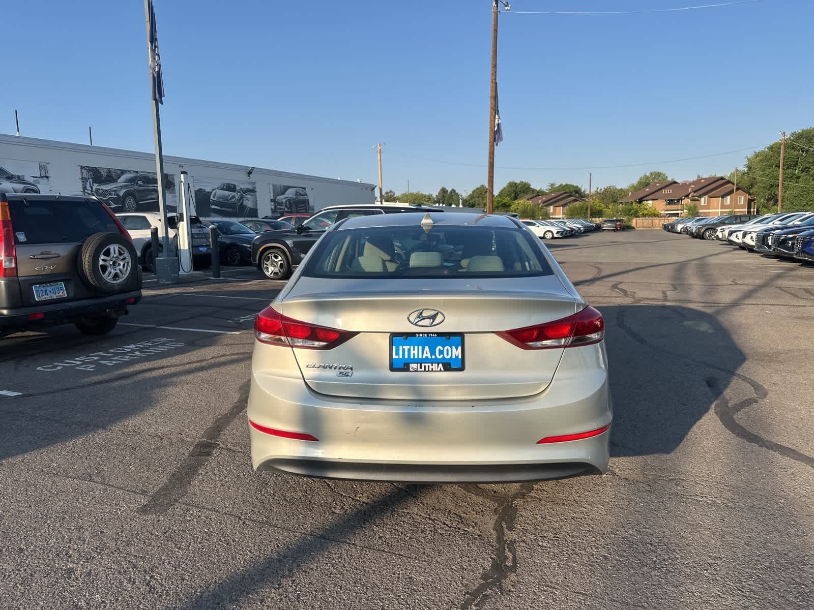 Thumbnail: 2017 Hyundai Elantra - 5