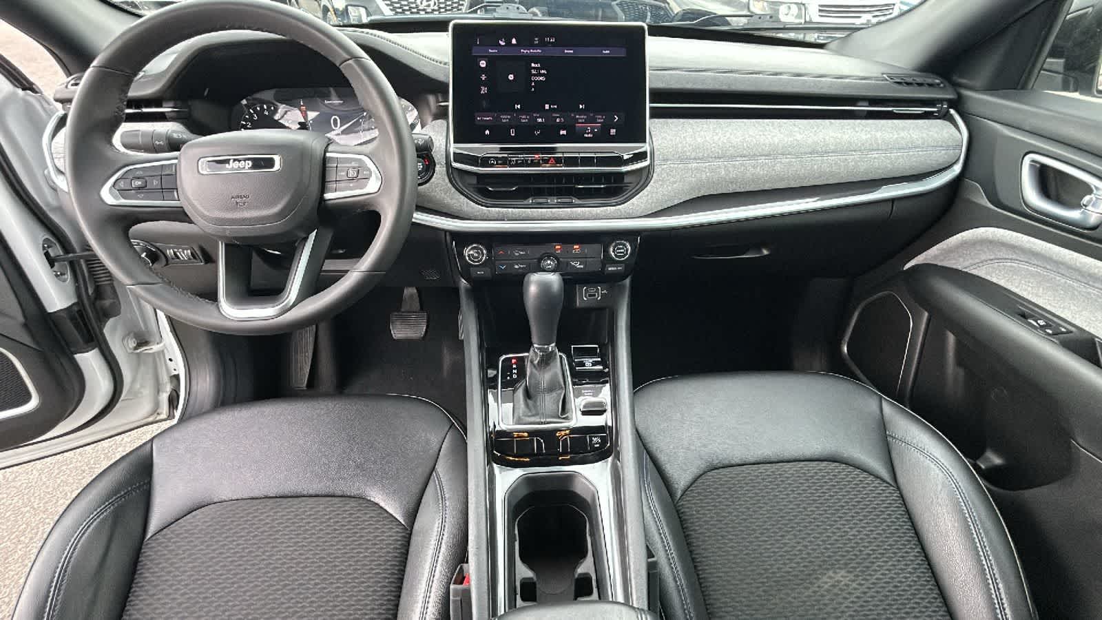 Thumbnail: 2024 Jeep Compass - 26