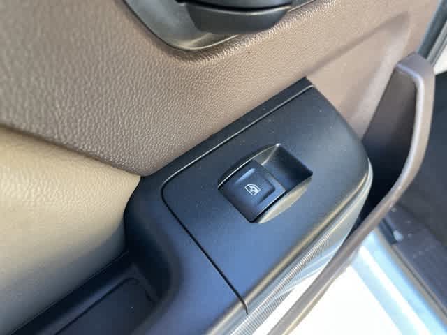 2016 Chevrolet Silverado 1500 LTZ 10
