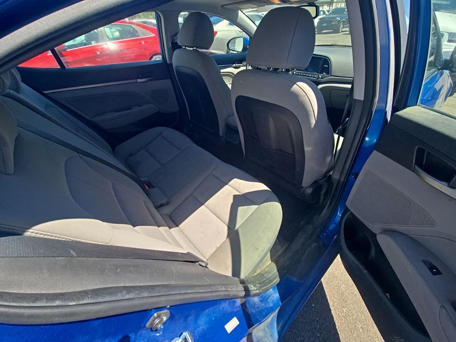 Thumbnail: 2018 Hyundai Elantra - 17