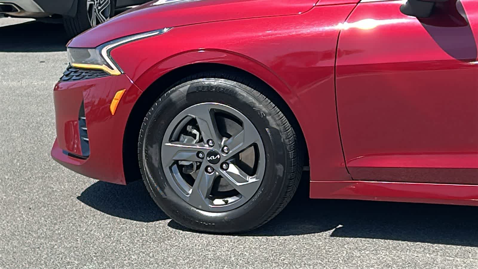 Thumbnail: 2023 Kia K5 - 9