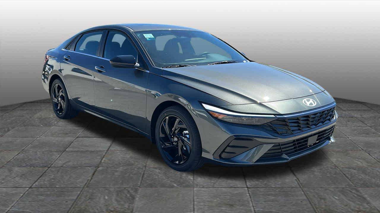 Thumbnail: 2026 Hyundai Elantra - 3