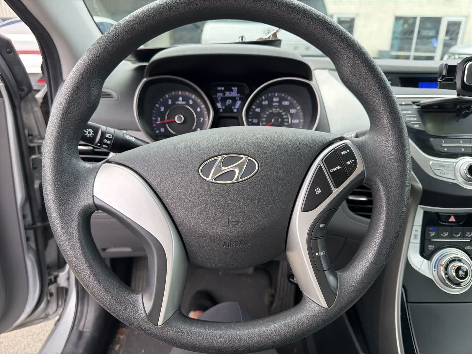 Thumbnail: 2011 Hyundai Elantra - 13