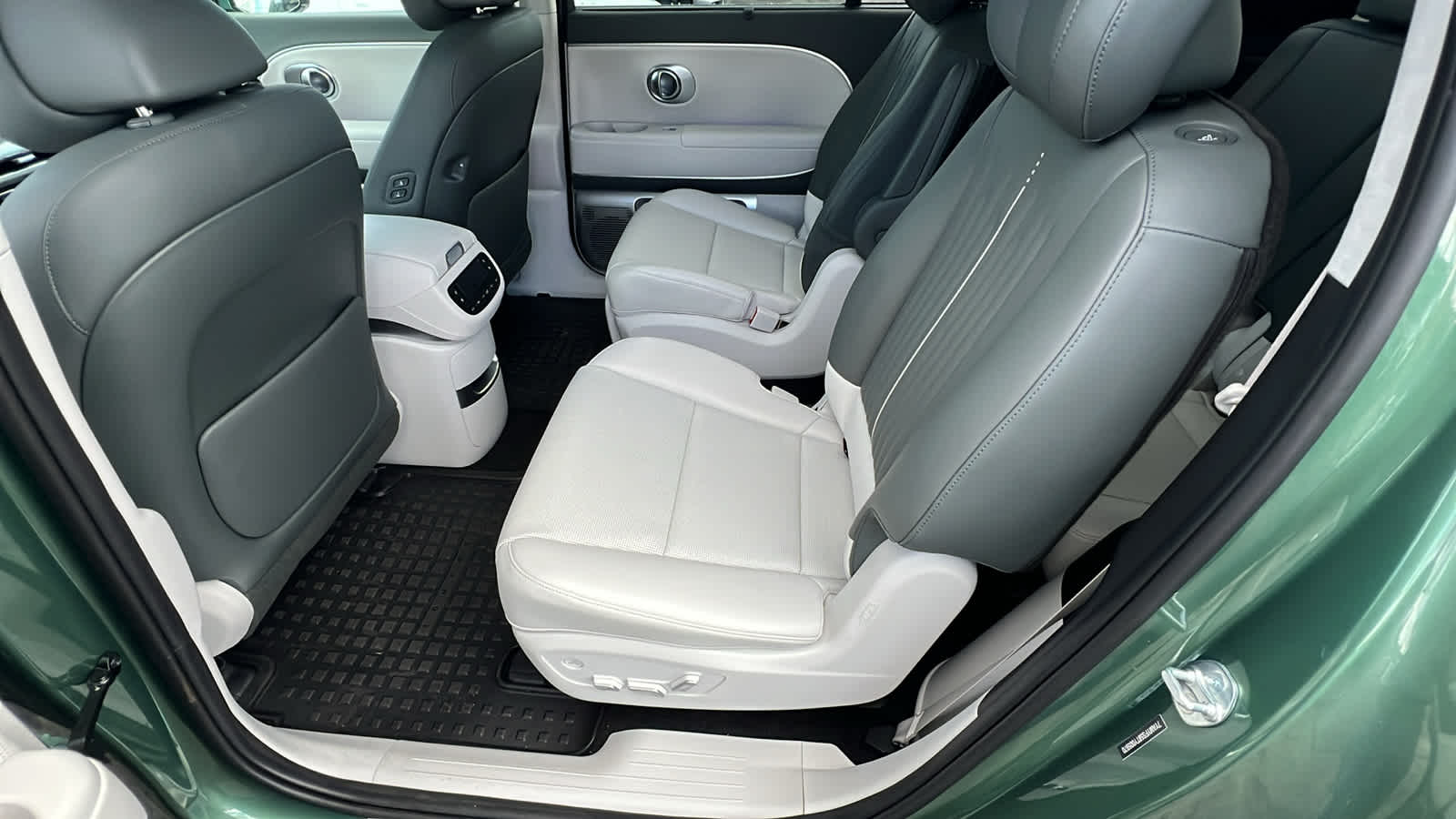 Thumbnail: 2026 Hyundai Ioniq - 24