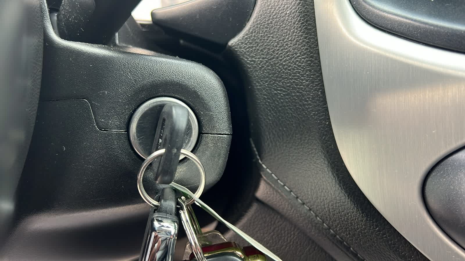 Thumbnail: 2018 GMC Canyon - 17