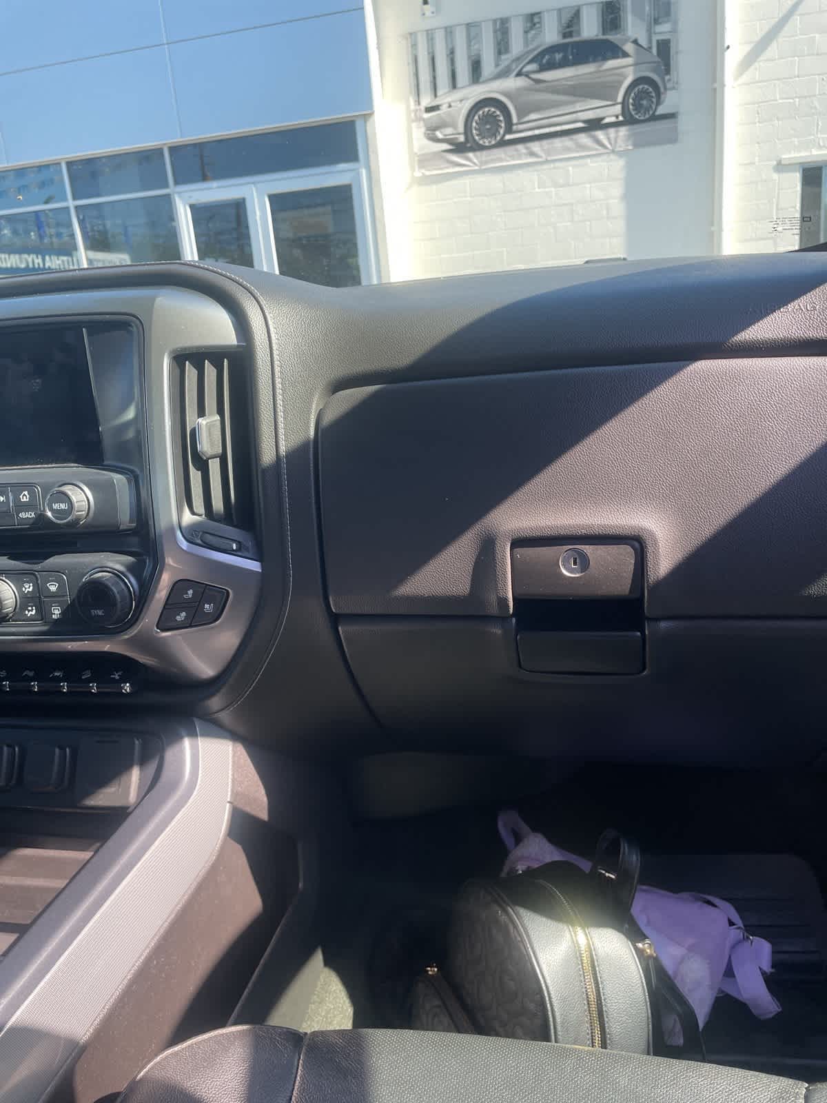 Thumbnail: 2017 Chevrolet Silverado 1500 - 22