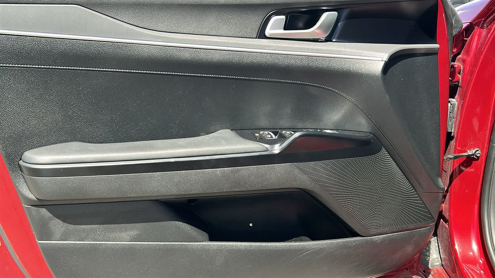 Thumbnail: 2023 Kia K5 - 23