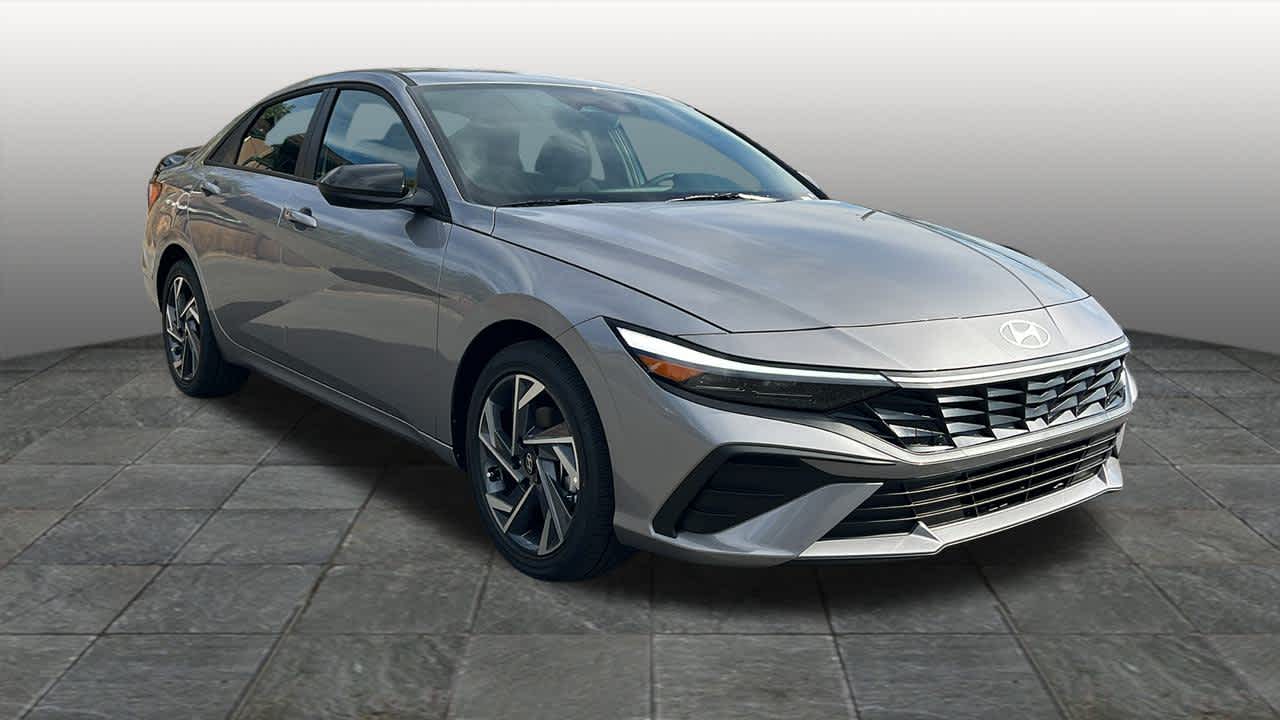 Thumbnail: 2025 Hyundai Elantra - 3