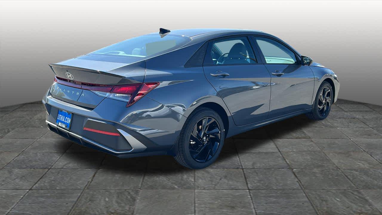 Thumbnail: 2026 Hyundai Elantra - 5