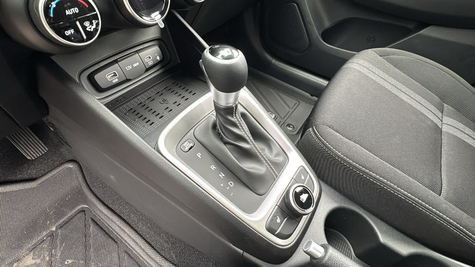 Thumbnail: 2026 Hyundai Venue - 13