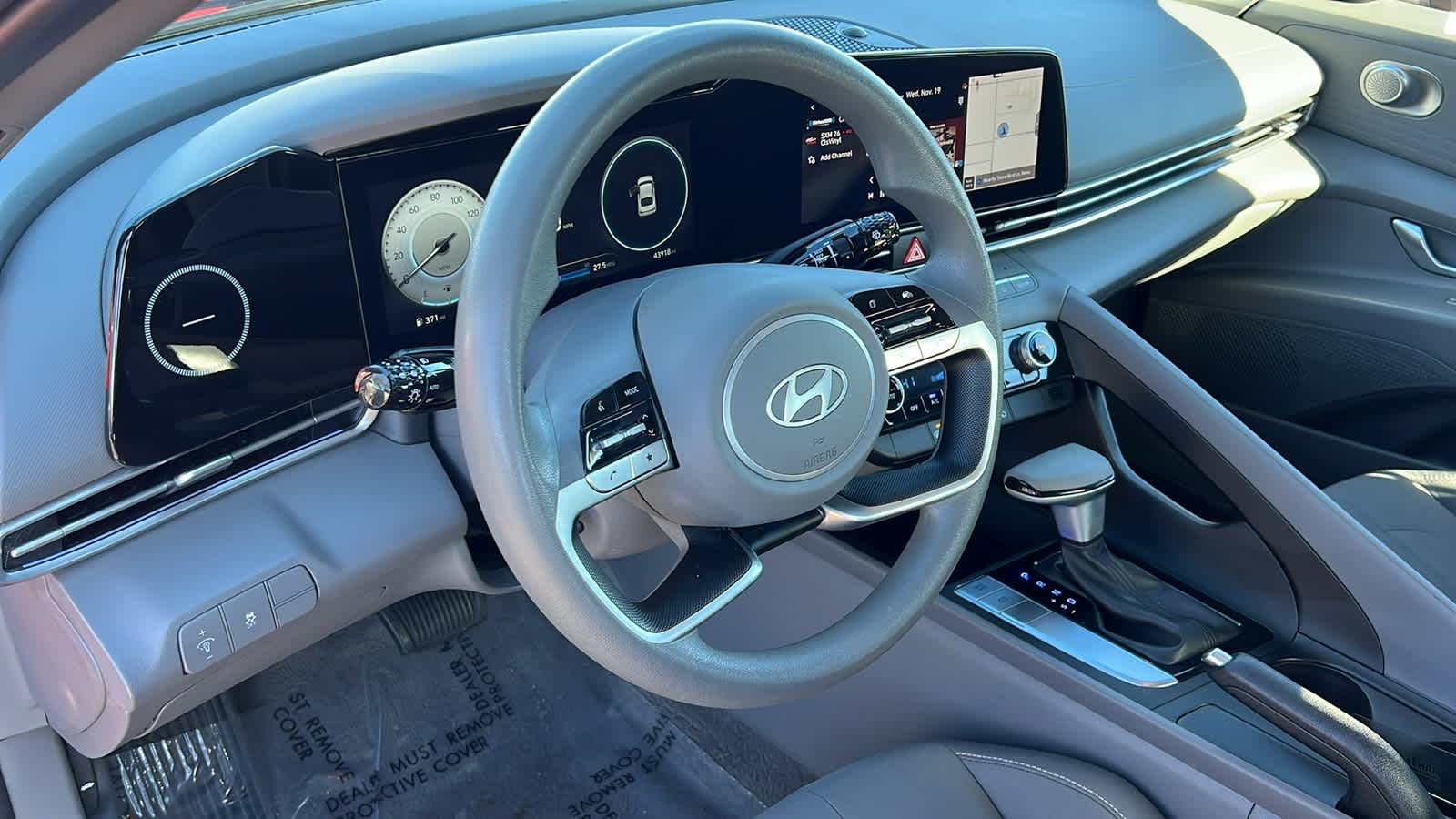 Thumbnail: 2024 Hyundai Elantra - 10