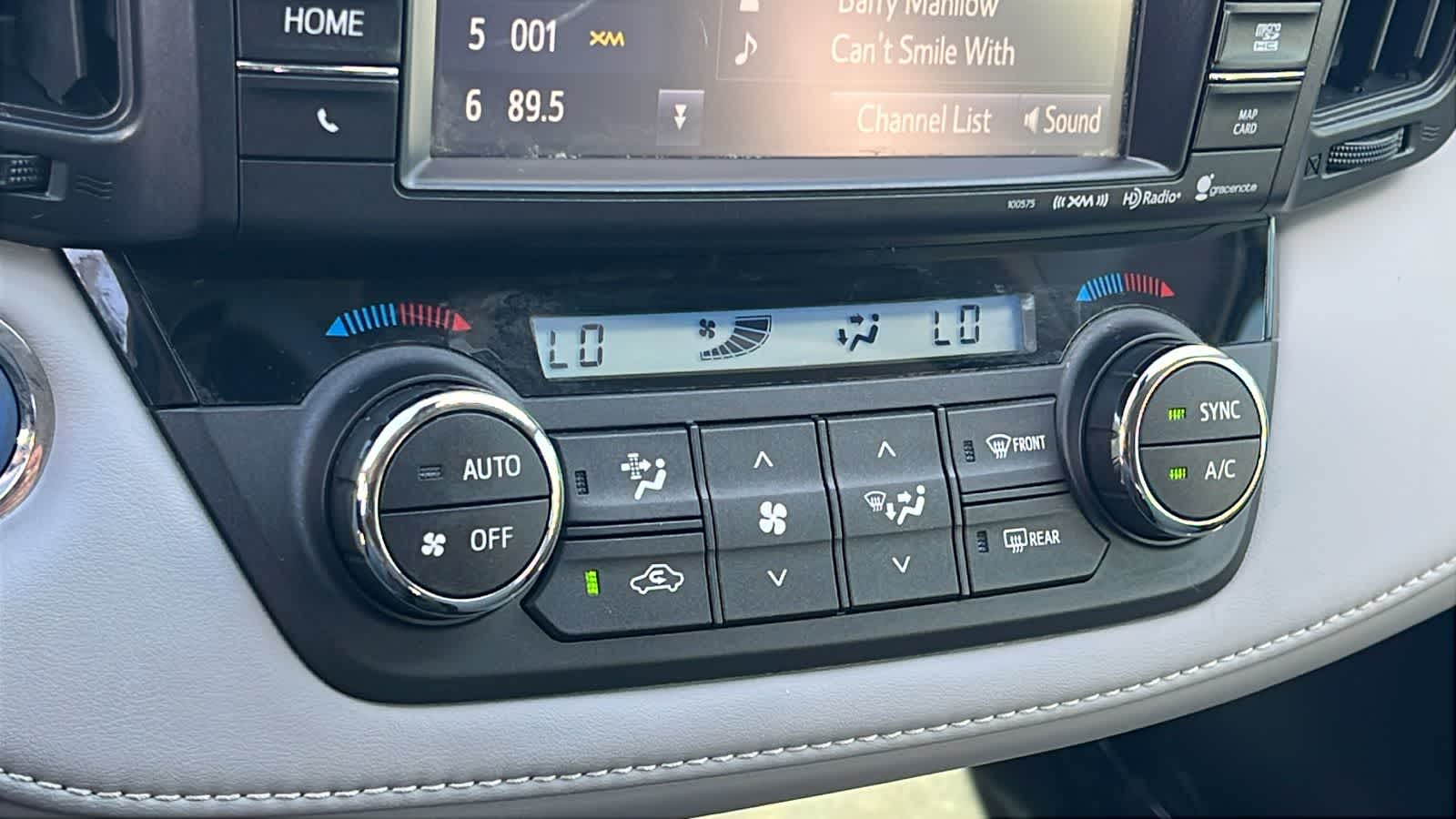 Thumbnail: 2018 Toyota RAV4 - 14
