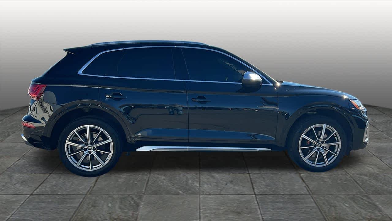 Thumbnail: 2022 Audi SQ5 - 4