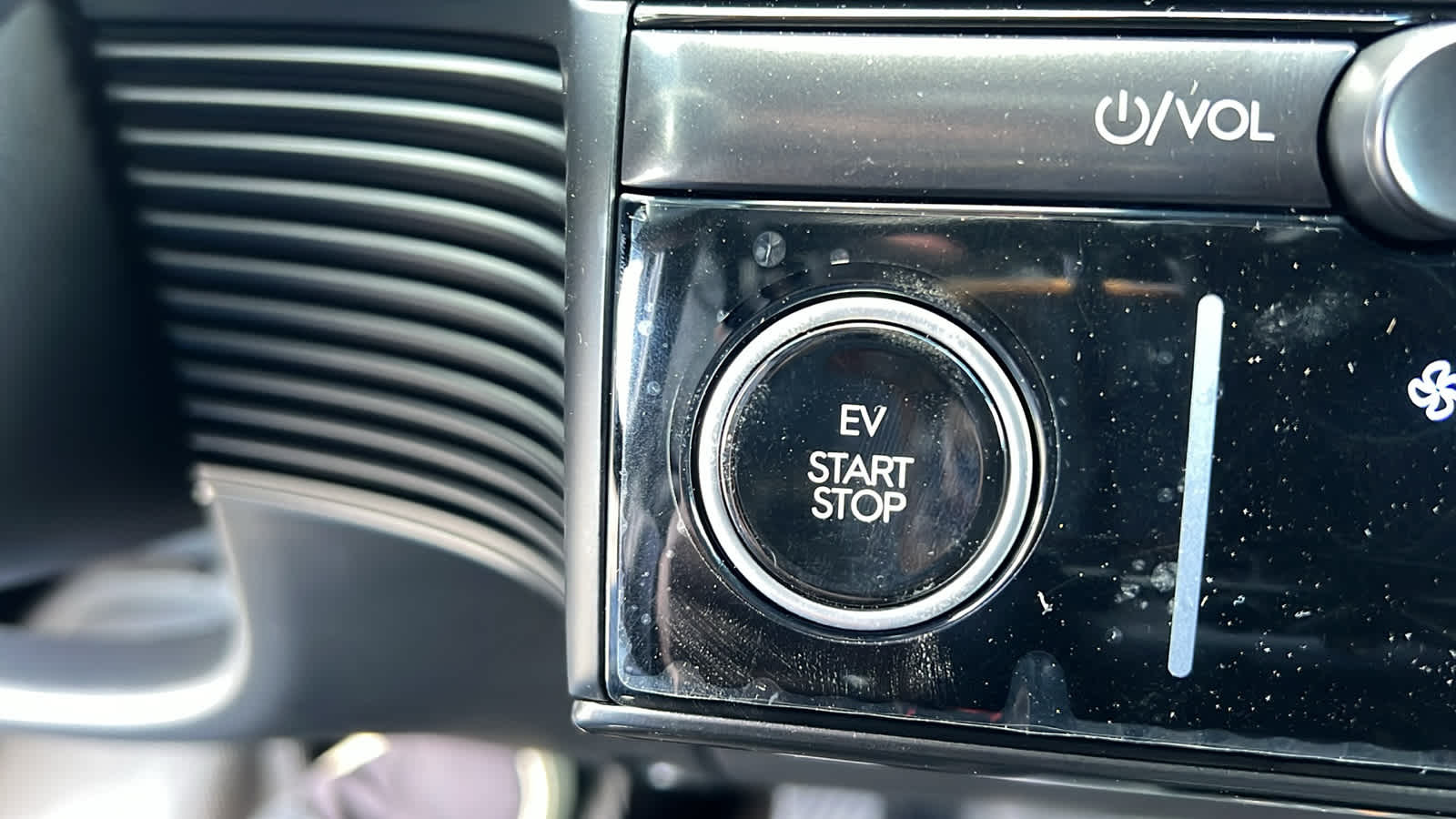 Thumbnail: 2026 Hyundai Ioniq 5 - 17