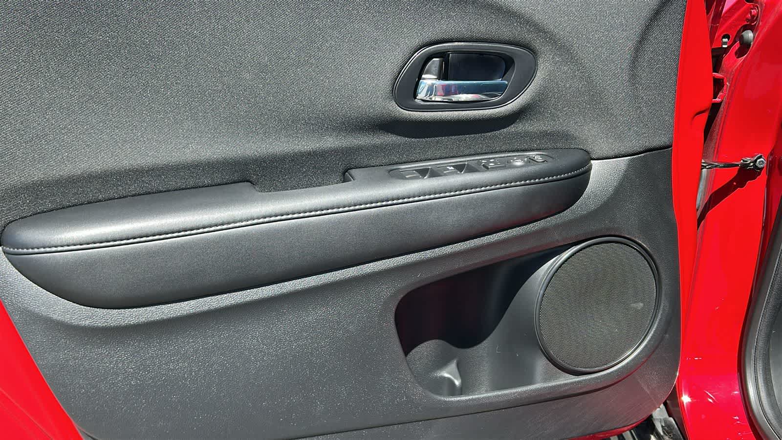 Thumbnail: 2022 Honda HR-V - 23