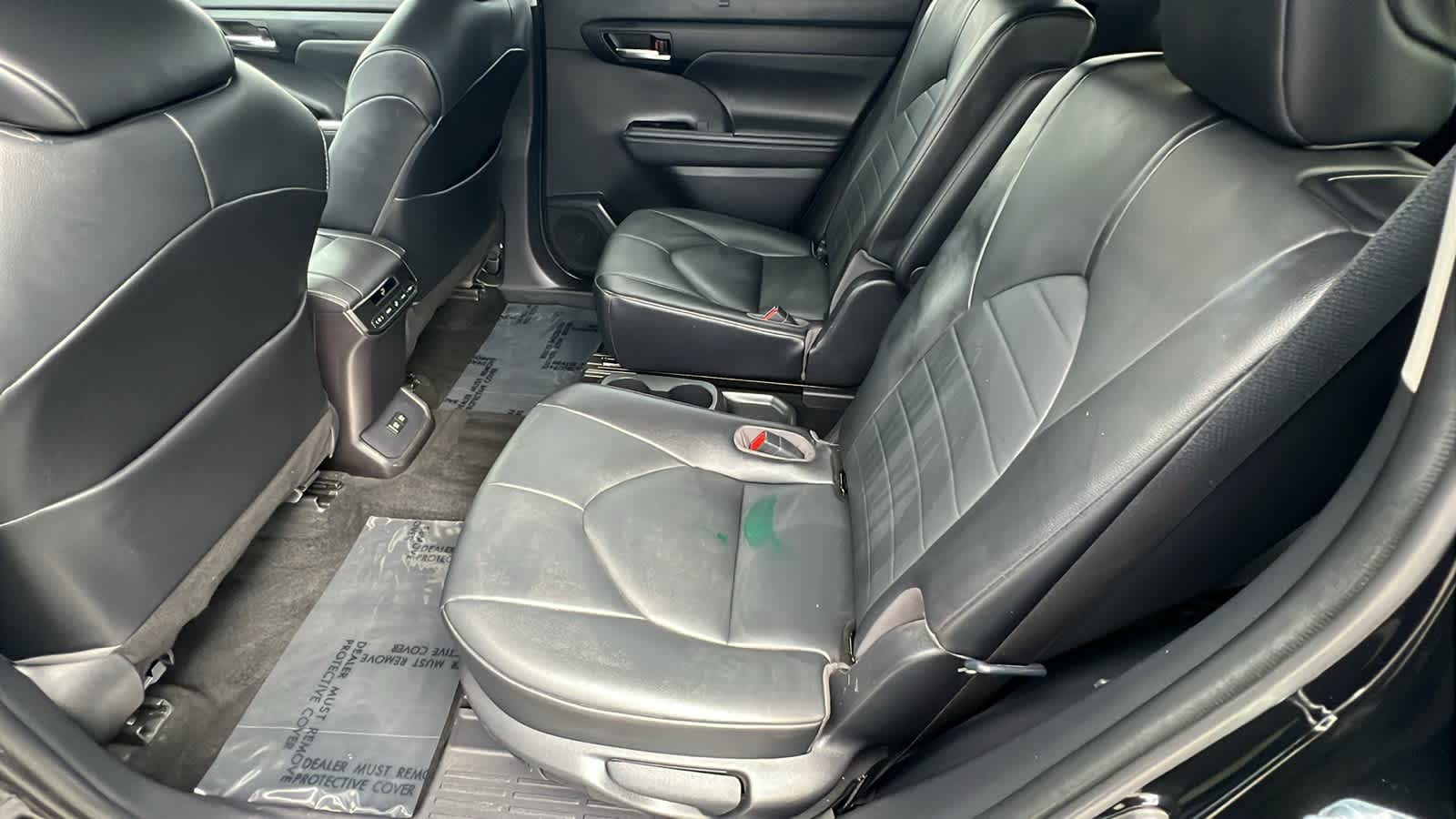 Thumbnail: 2021 Toyota Highlander - 24