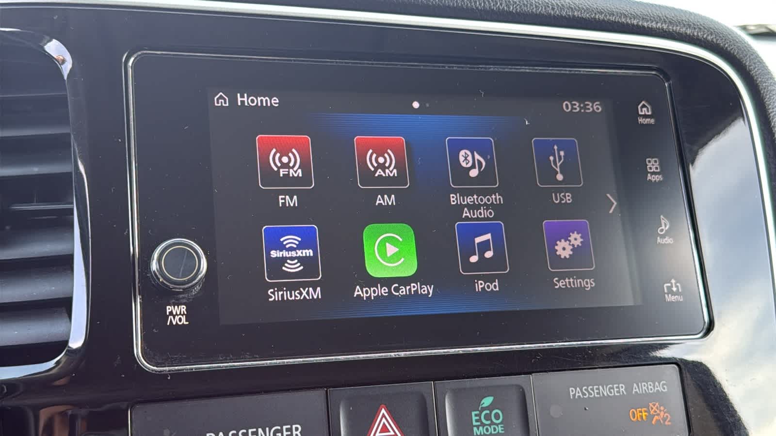 Thumbnail: 2018 Mitsubishi Outlander - 15