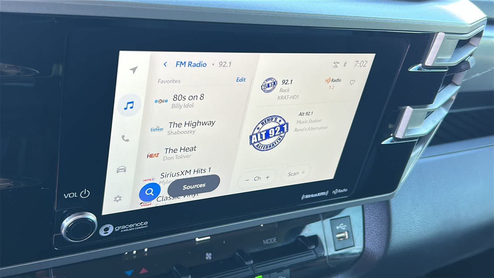 Thumbnail: 2023 Toyota Tundra - 15