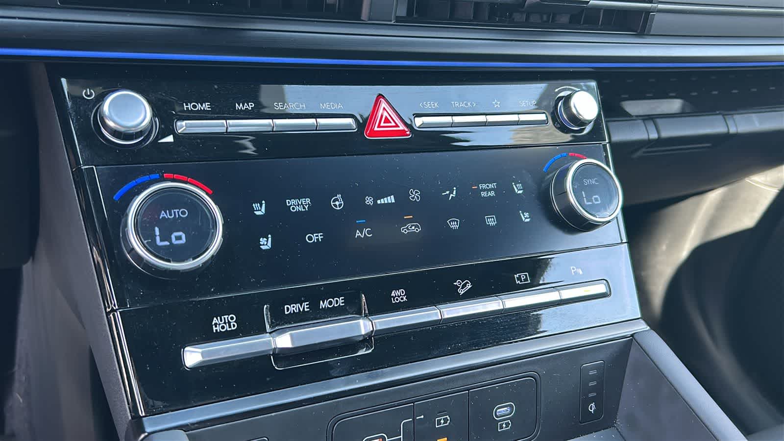 Thumbnail: 2026 Hyundai Santa Fe - 14