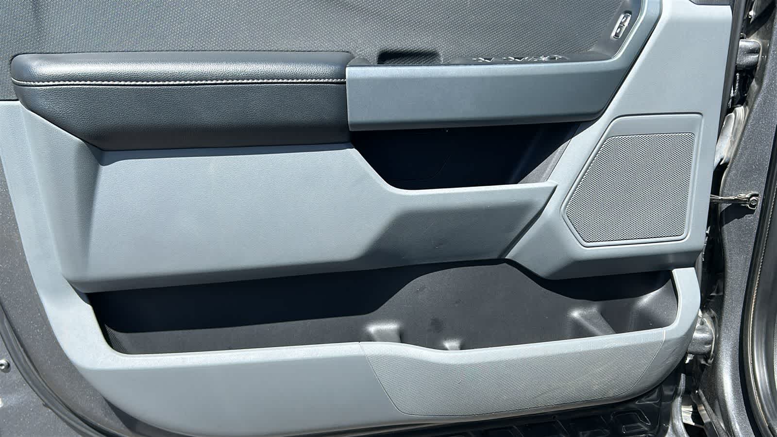 Thumbnail: 2023 Ford F-150 - 23