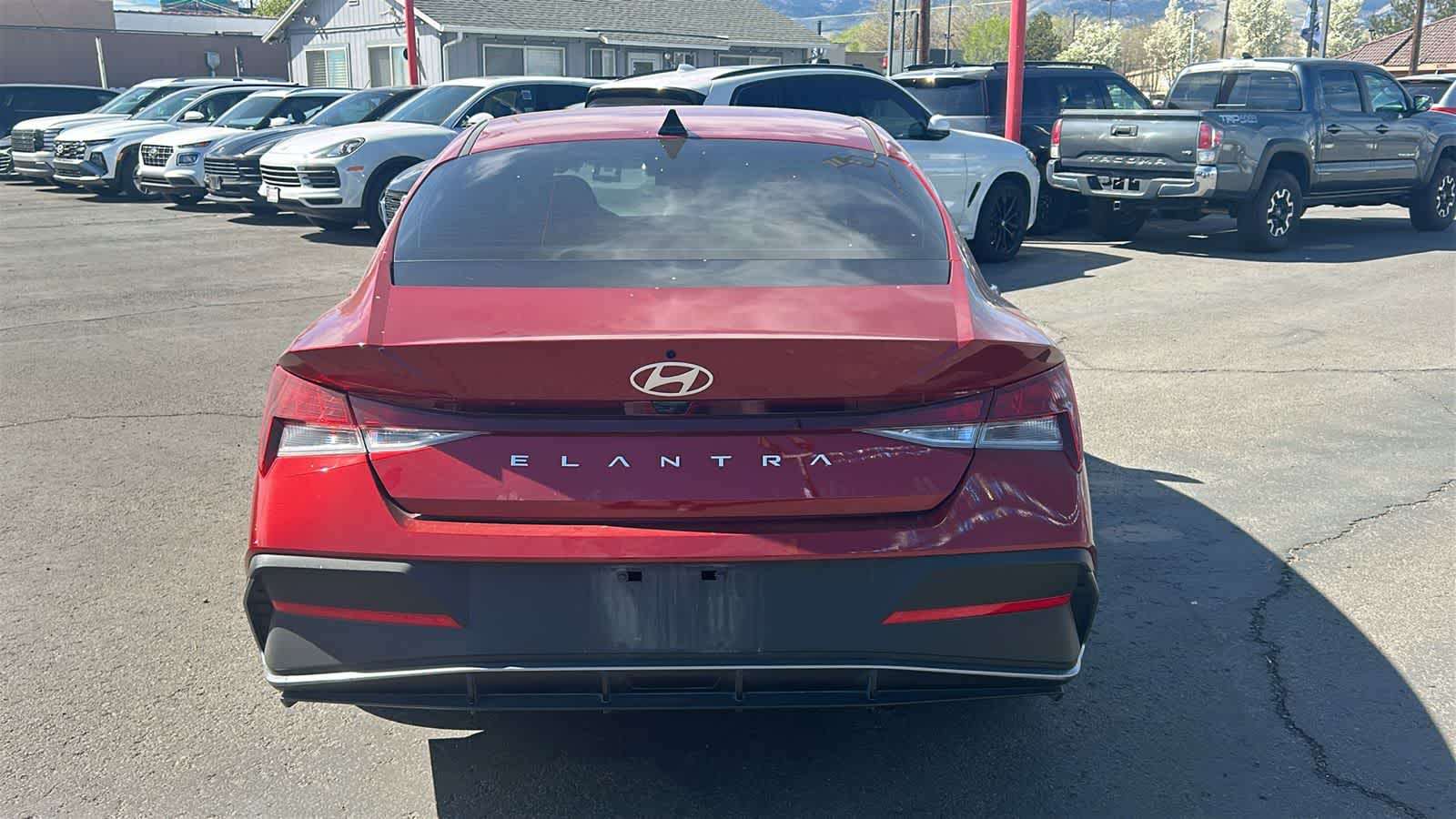 Thumbnail: 2025 Hyundai Elantra - 12