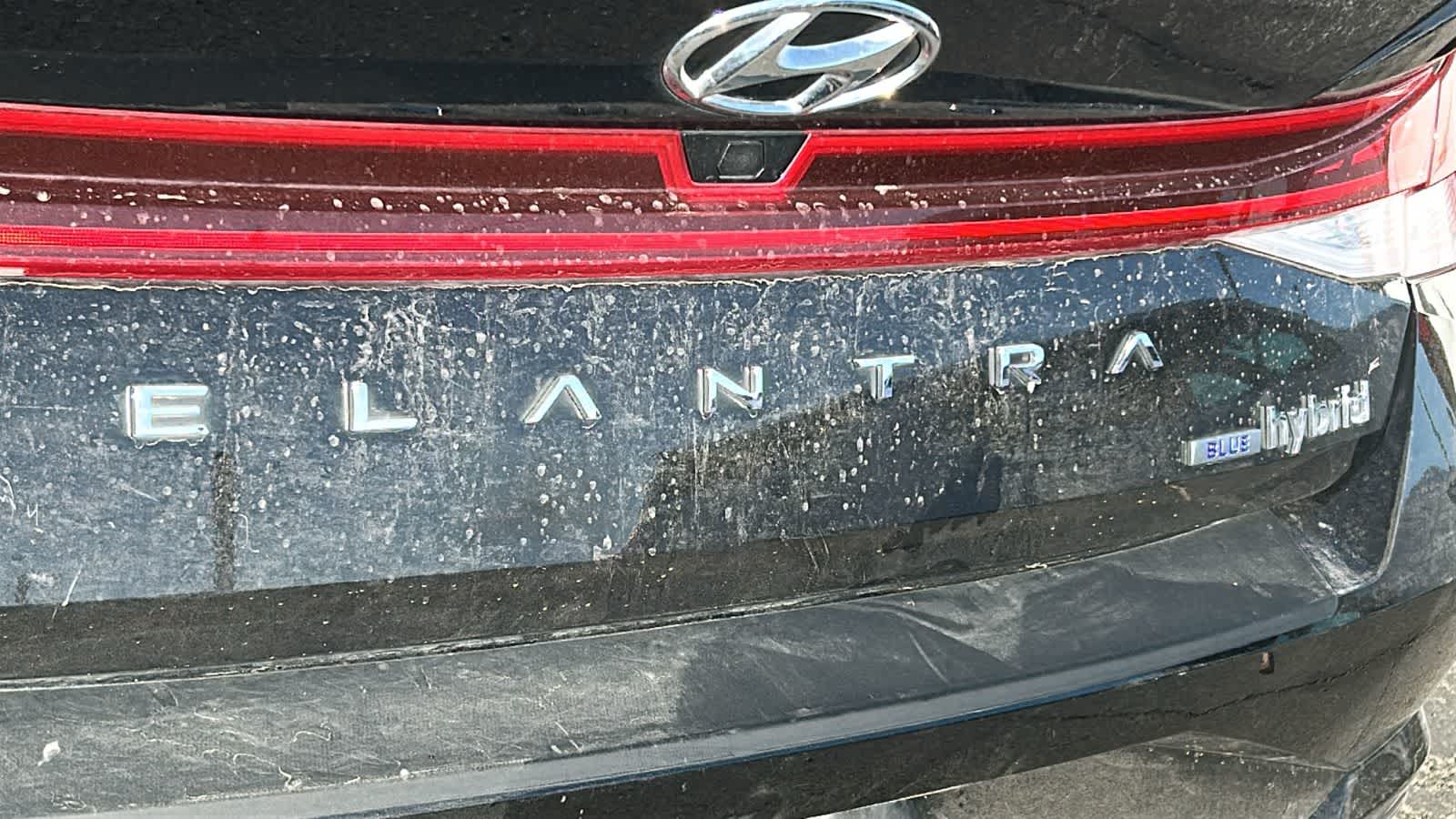 Thumbnail: 2022 Hyundai Elantra - 11