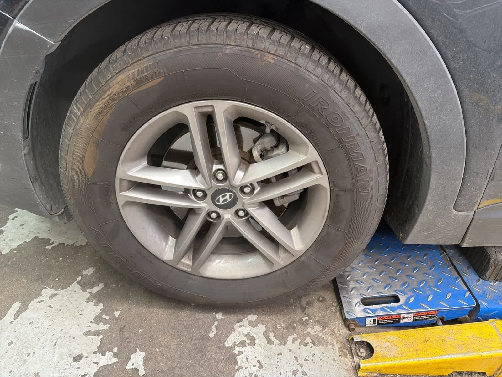 Thumbnail: 2018 Hyundai Santa Fe - 21