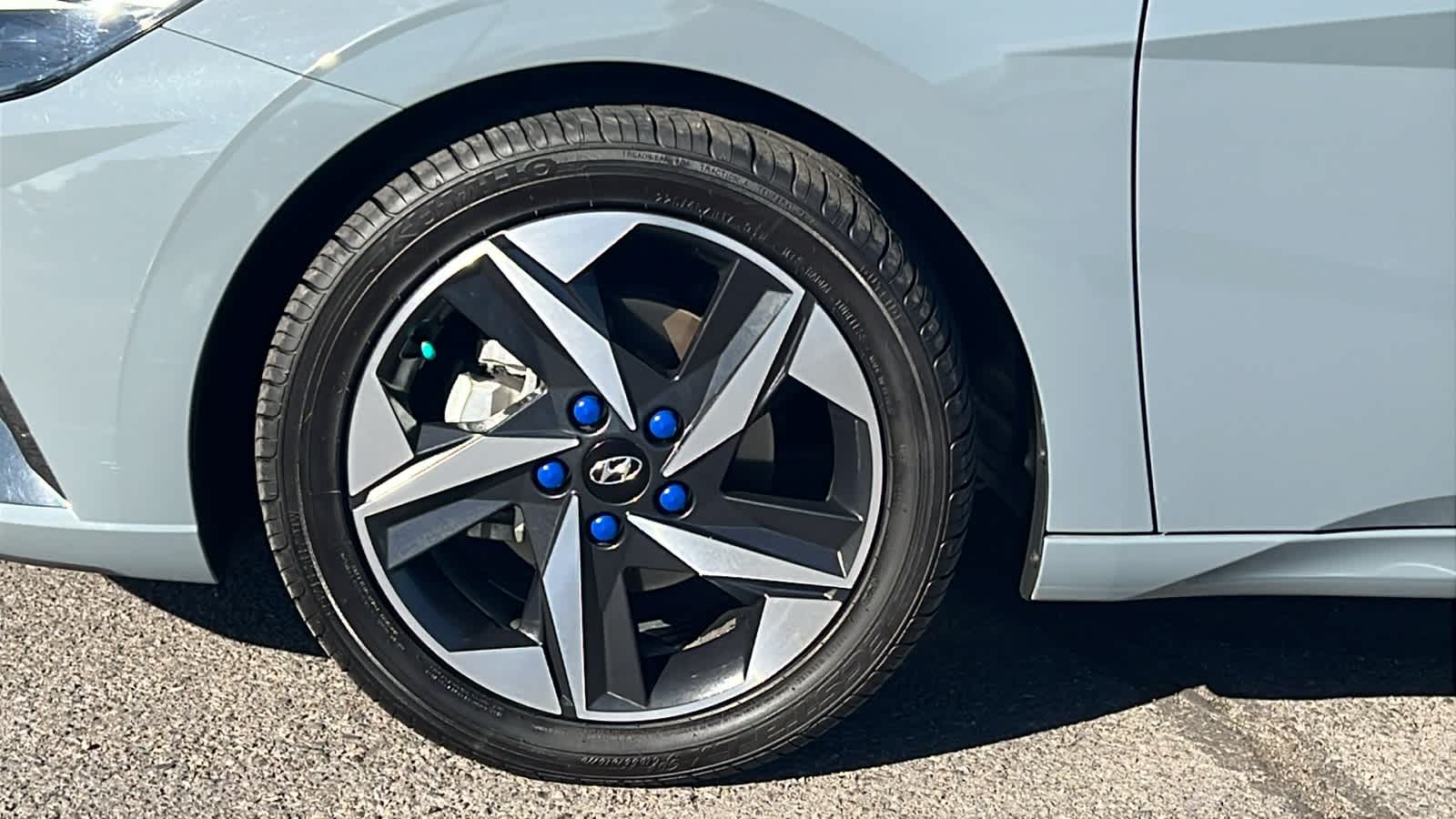 Thumbnail: 2023 Hyundai Elantra - 9