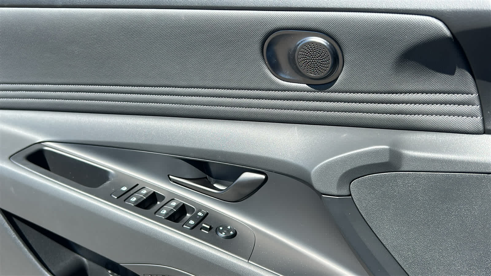 Thumbnail: 2026 Hyundai Elantra - 22