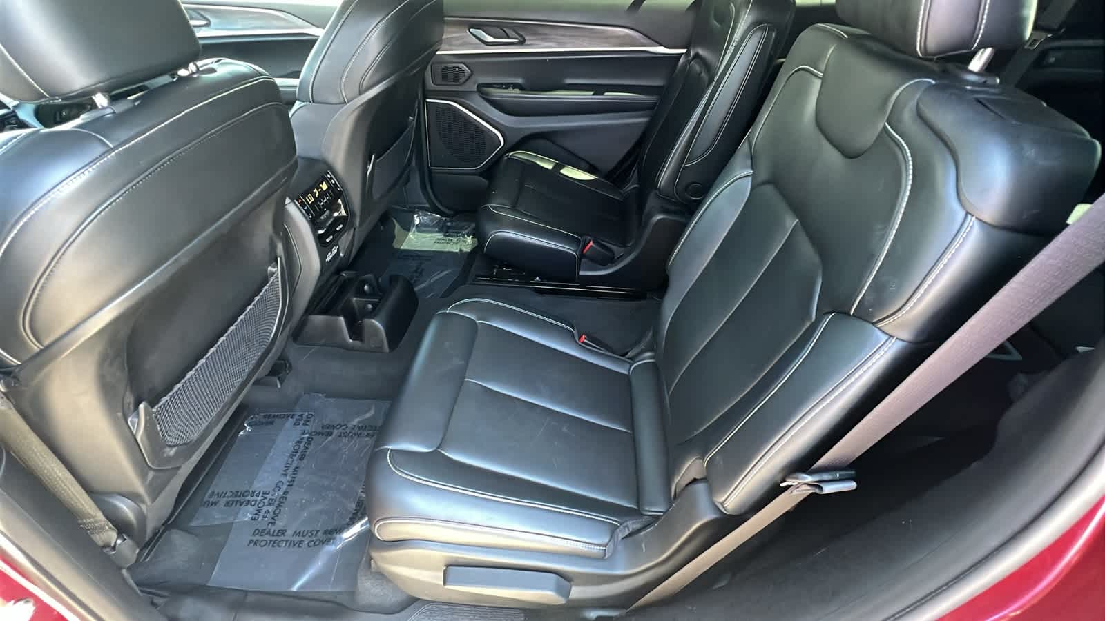 Thumbnail: 2021 Jeep Grand Cherokee L - 24