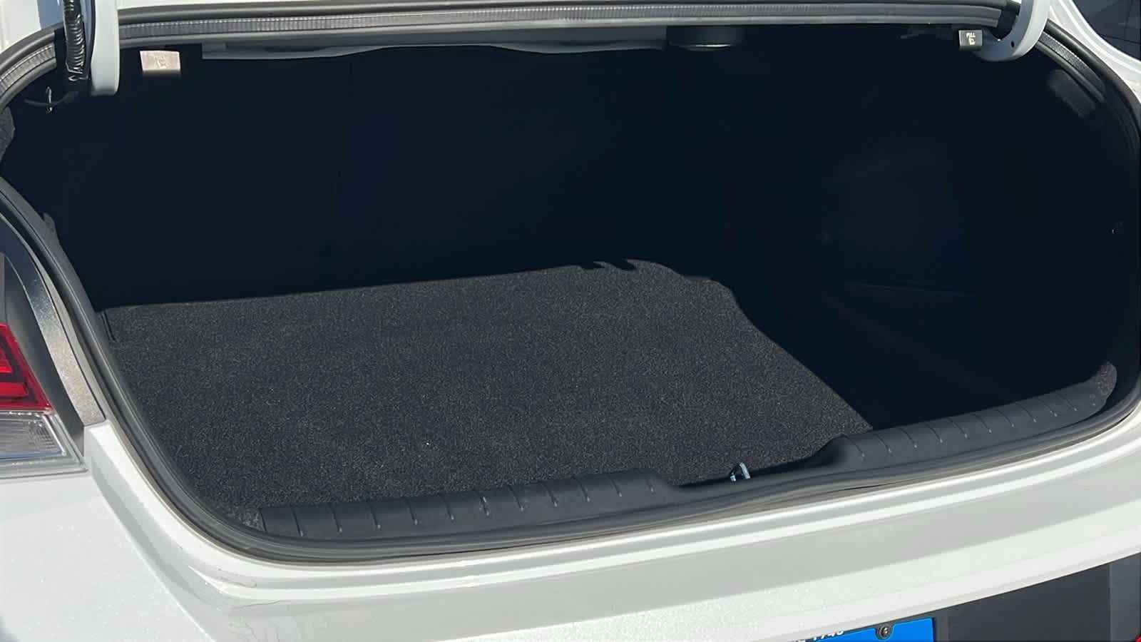 Thumbnail: 2025 Hyundai Elantra - 27