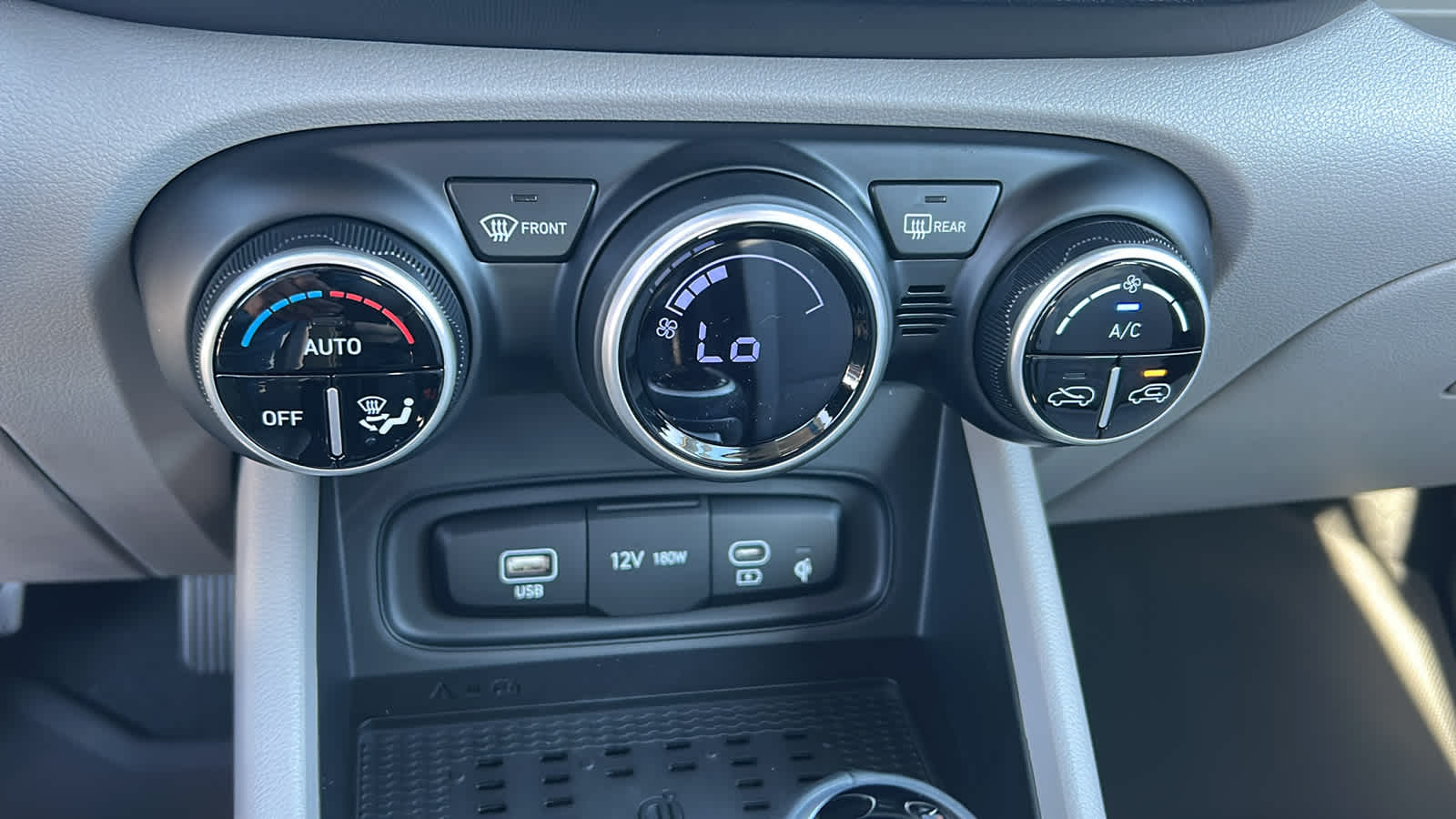 Thumbnail: 2026 Hyundai Venue - 14