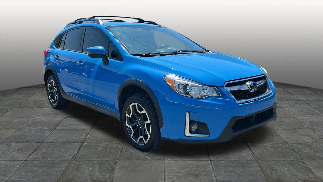 Thumbnail: 2016 Subaru Crosstrek - 3