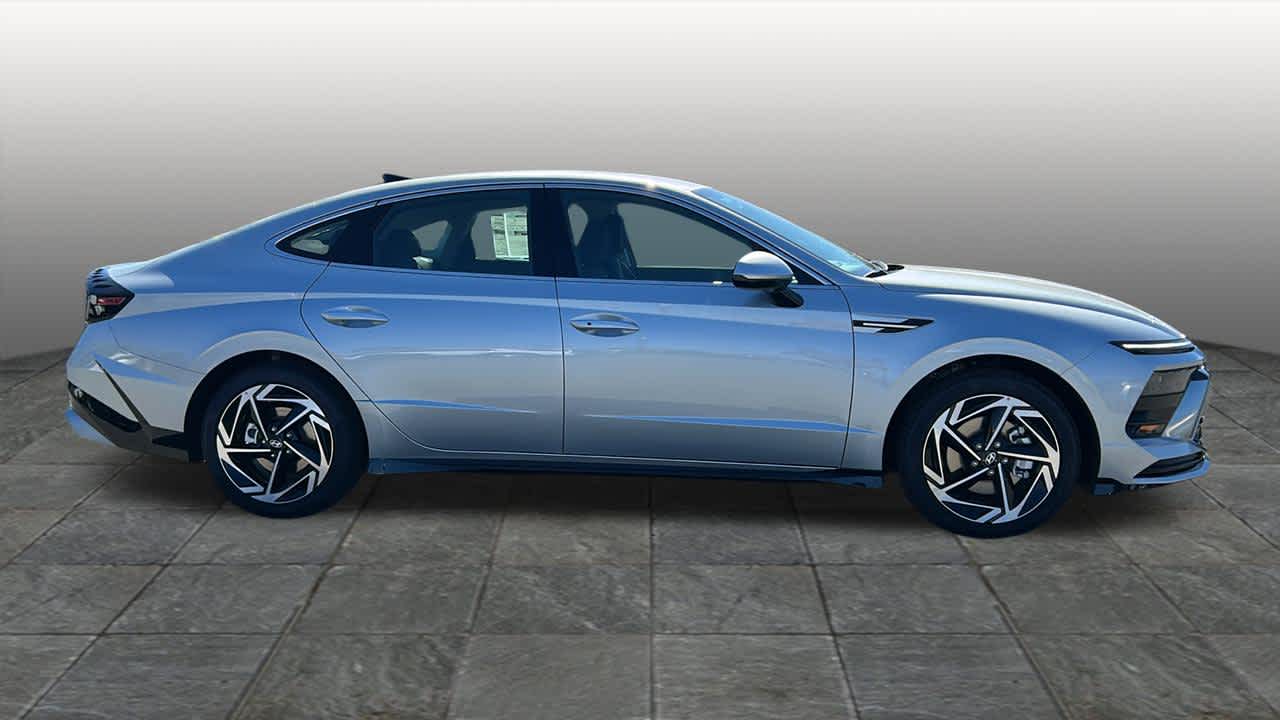 Thumbnail: 2026 Hyundai Sonata - 4