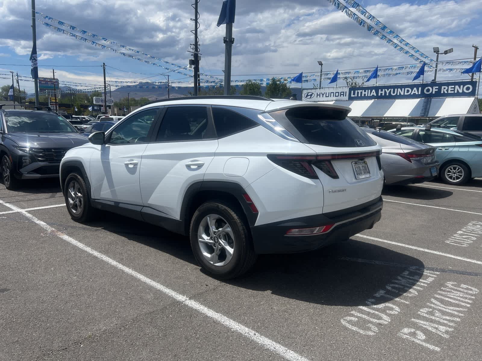 Thumbnail: 2022 Hyundai Tucson - 4