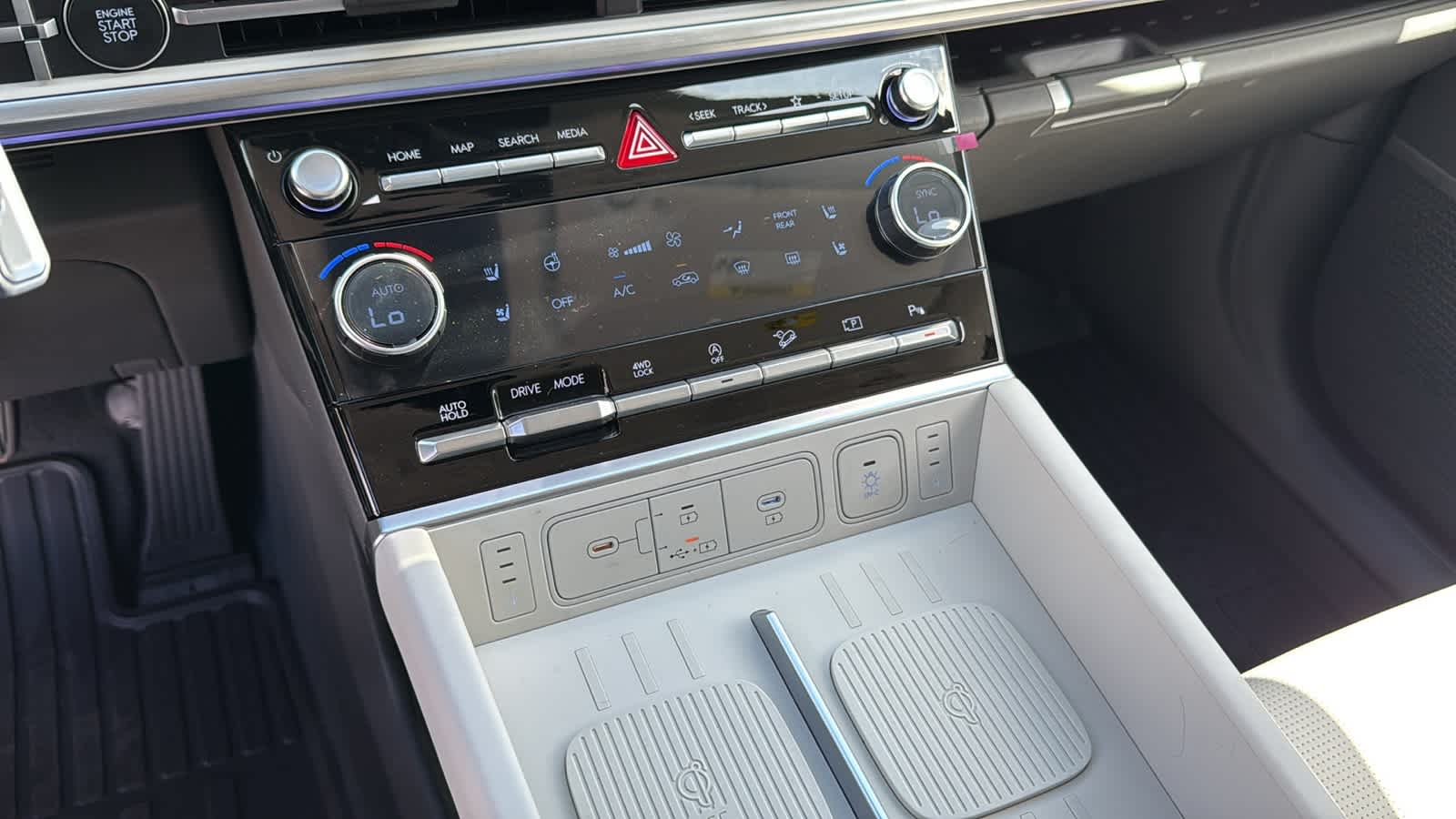 Thumbnail: 2025 Hyundai Santa Fe - 14