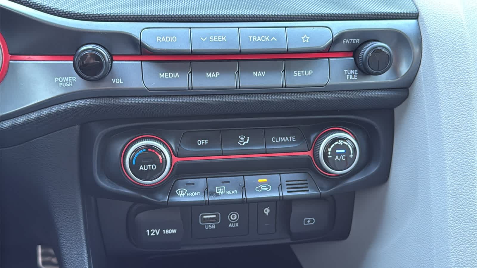 Thumbnail: 2019 Hyundai Veloster - 14
