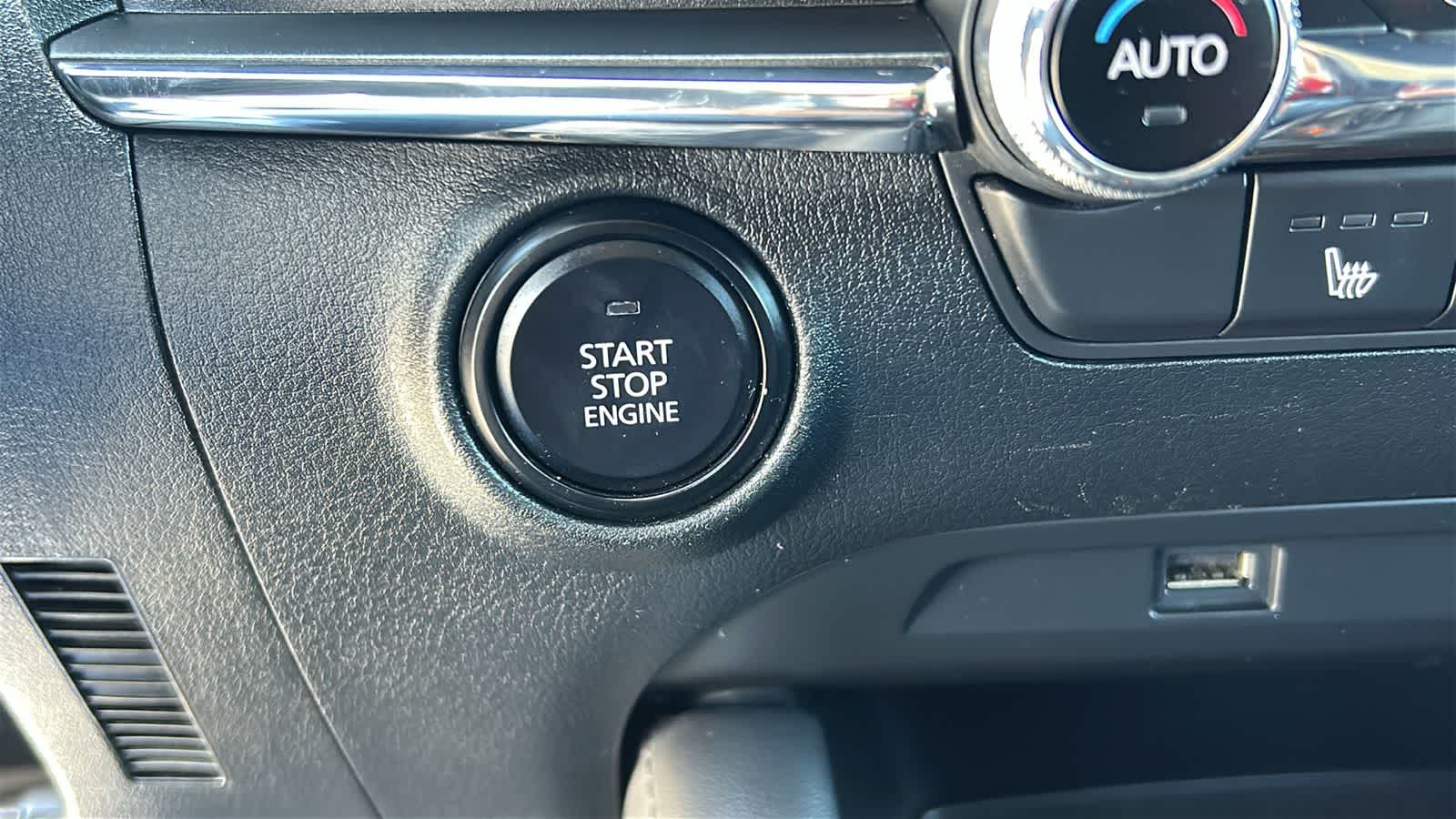 Thumbnail: 2020 Mazda Mazda3 - 17