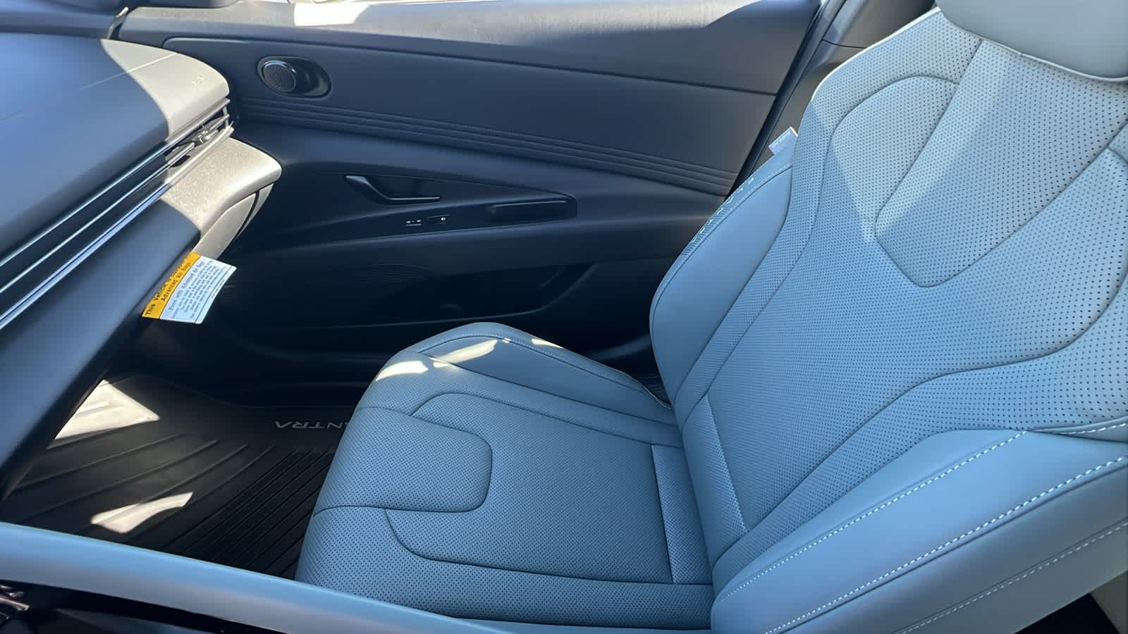 Thumbnail: 2025 Hyundai Elantra - 12