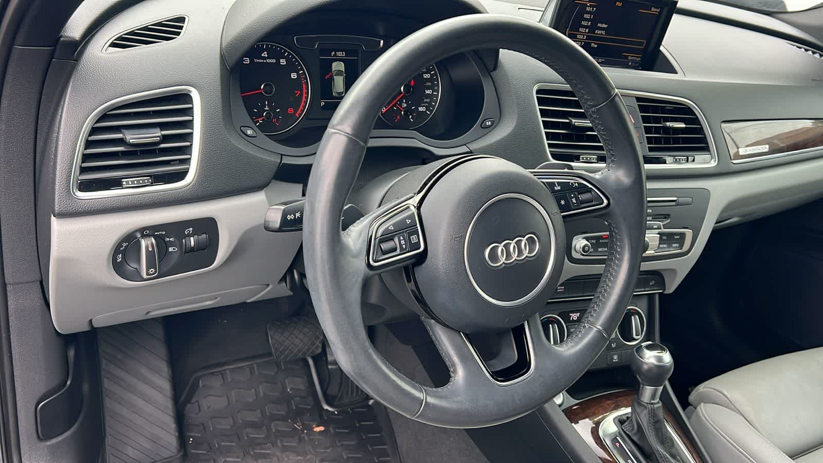 Thumbnail: 2018 Audi Q3 - 10