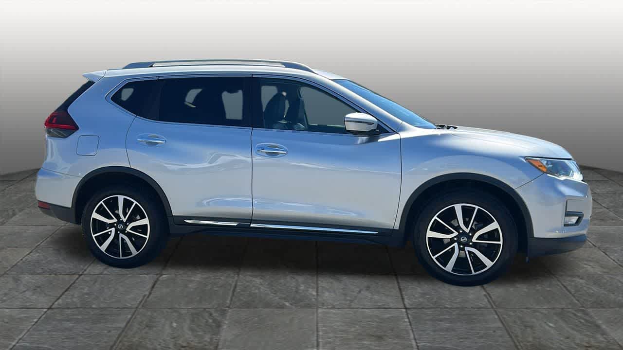 Thumbnail: 2020 Nissan Rogue - 3