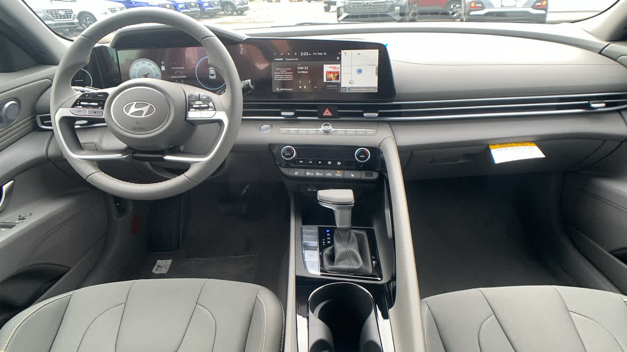 Thumbnail: 2024 Hyundai Elantra - 10