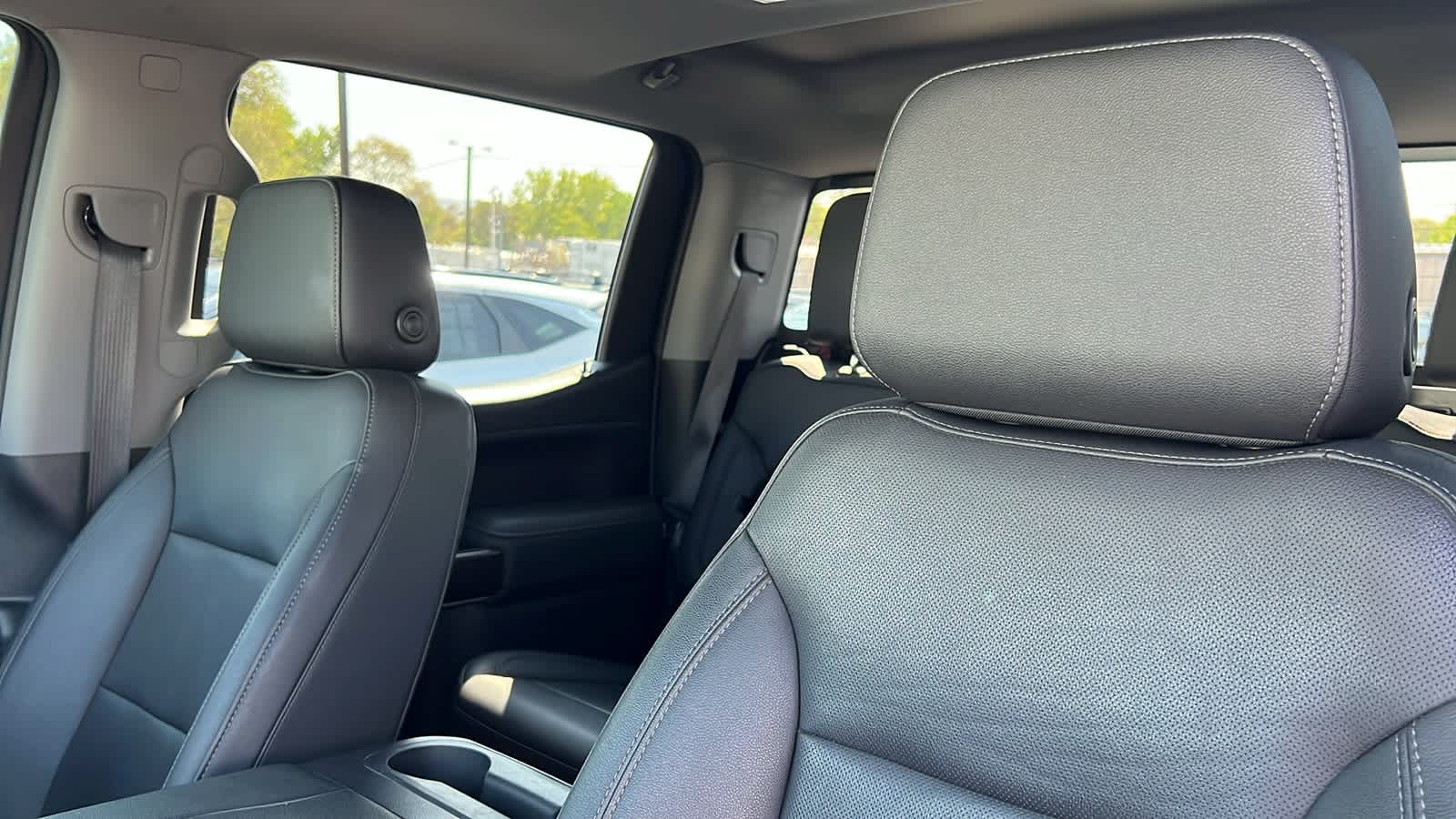 Thumbnail: 2022 Chevrolet Silverado 1500 - 11