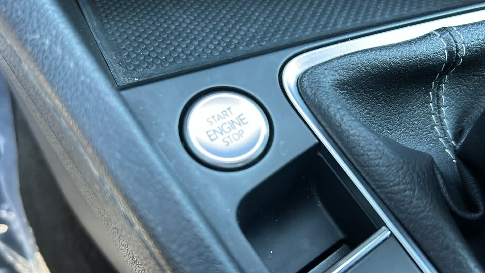 Thumbnail: 2024 Volkswagen Jetta - 17