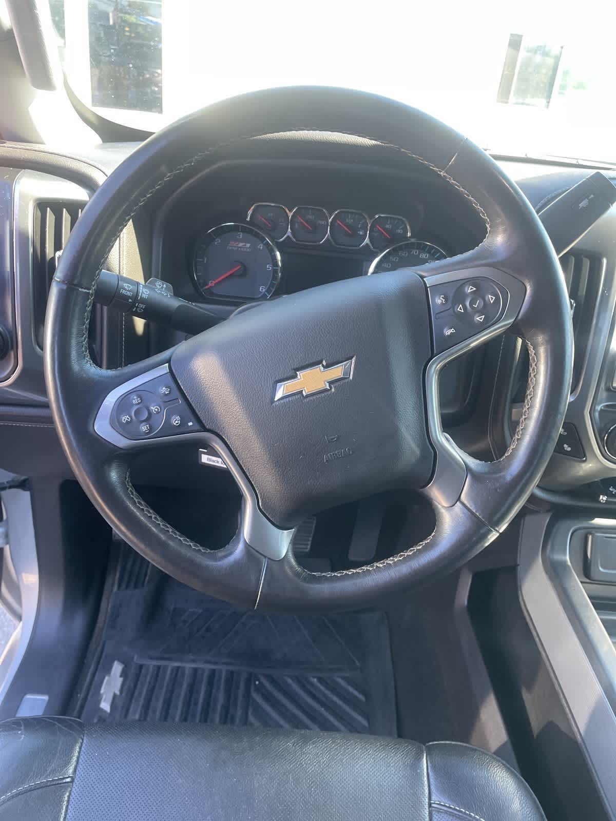 Thumbnail: 2017 Chevrolet Silverado 1500 - 10