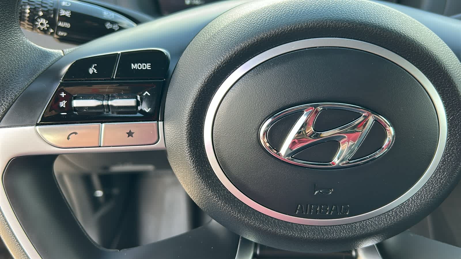 Thumbnail: 2023 Hyundai Santa Cruz - 19