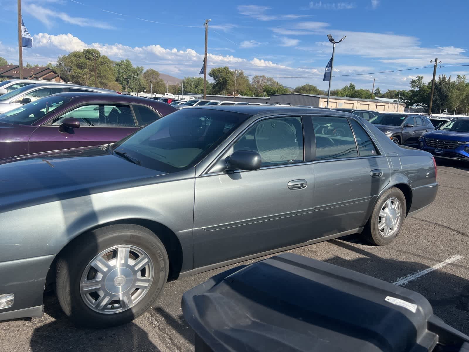 Thumbnail: 2005 Cadillac DeVille - 3