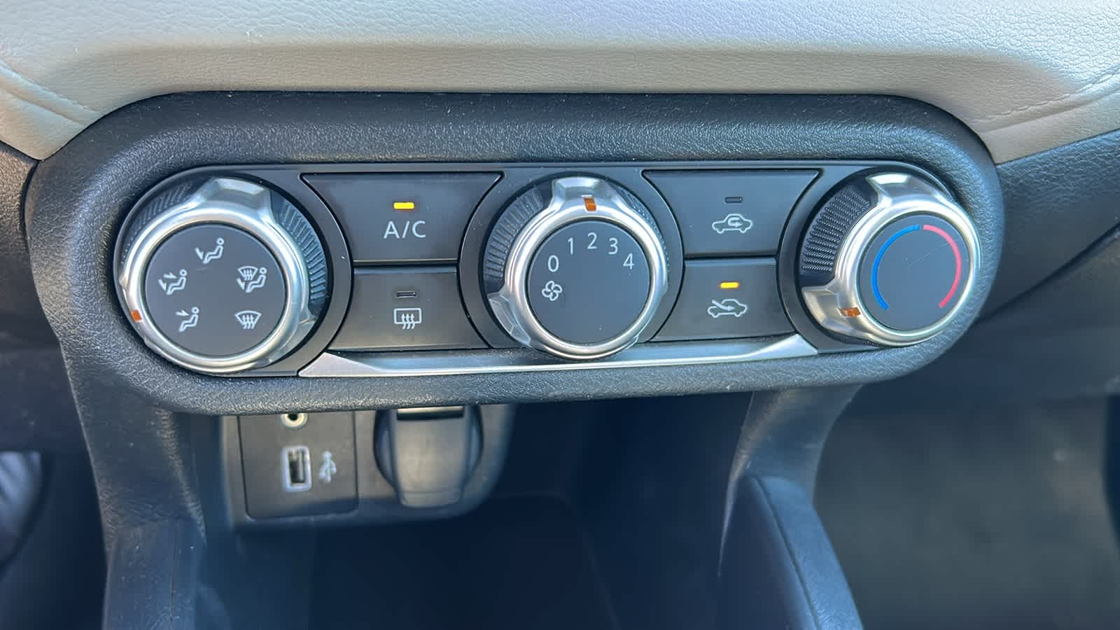 Thumbnail: 2021 Nissan Versa - 14