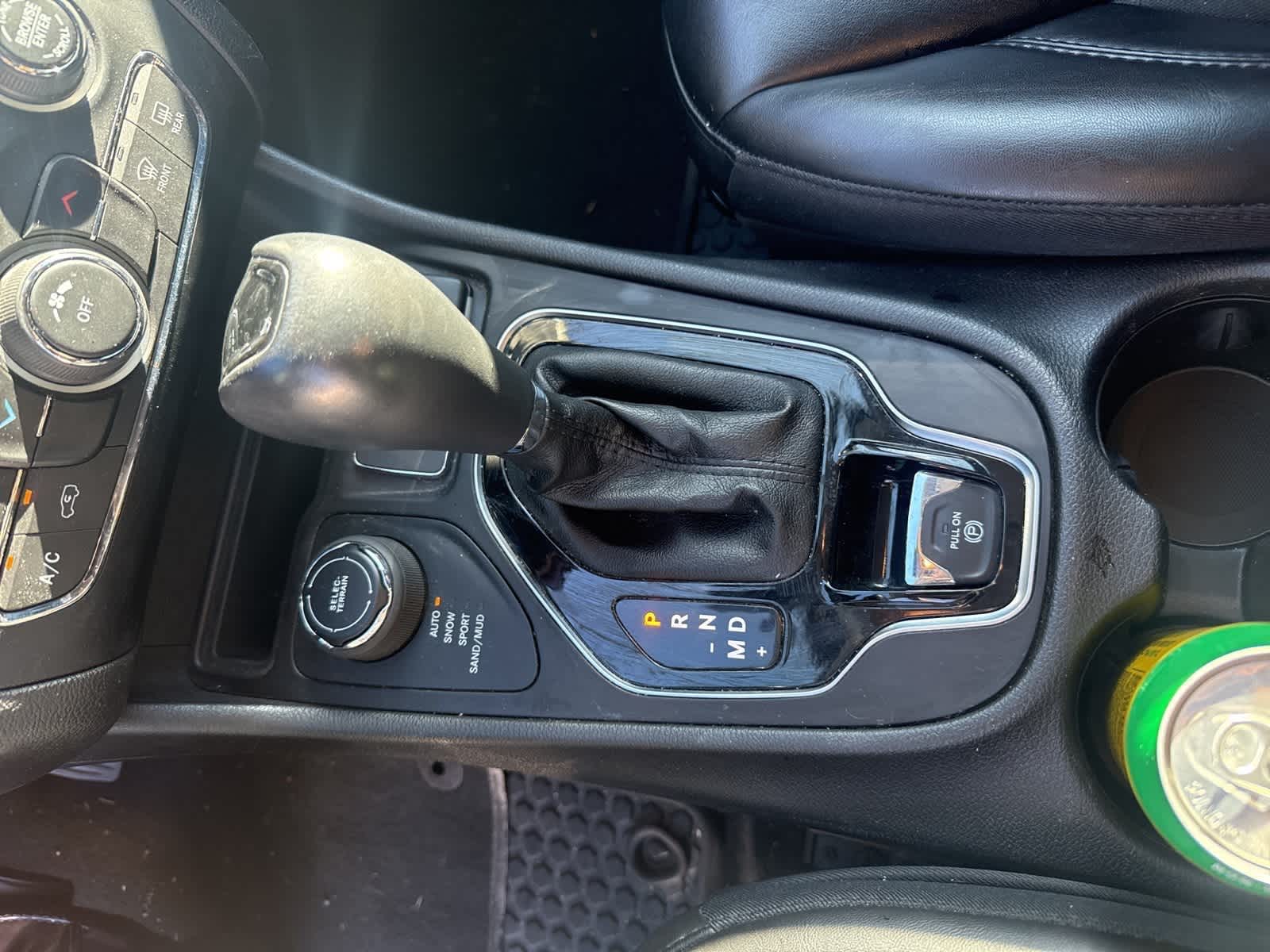 Thumbnail: 2019 Jeep Cherokee - 21