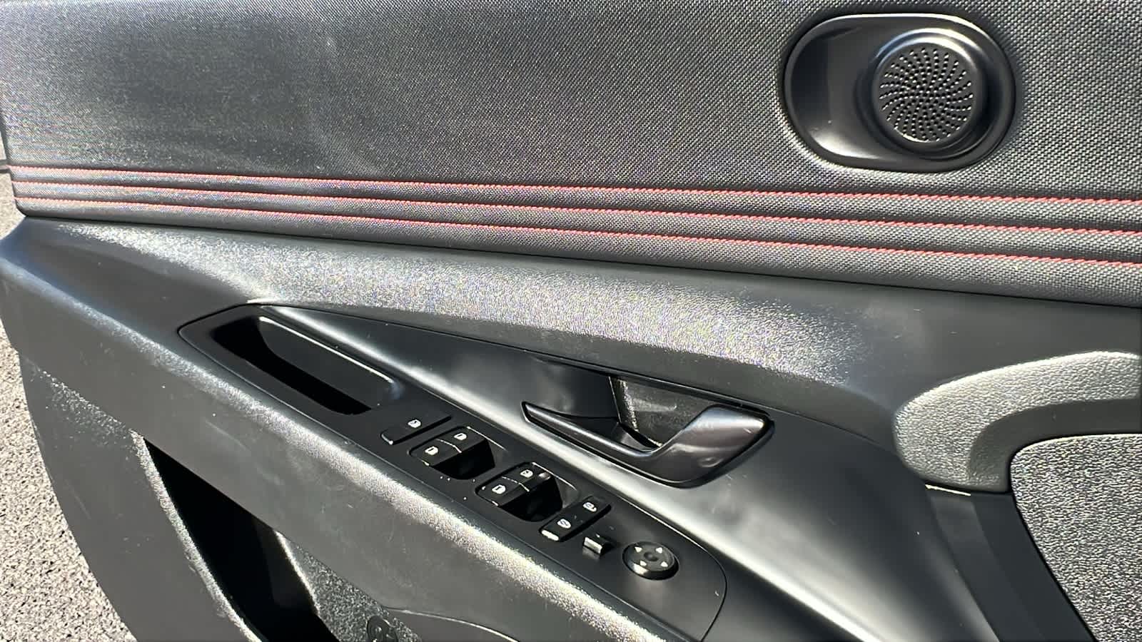 Thumbnail: 2023 Hyundai Elantra - 22